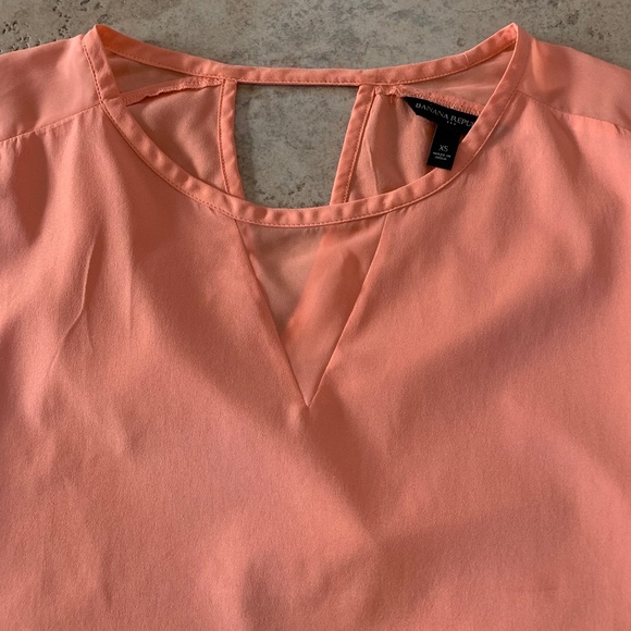 Banana Republic Peach Top XS - Picture 2 of 5